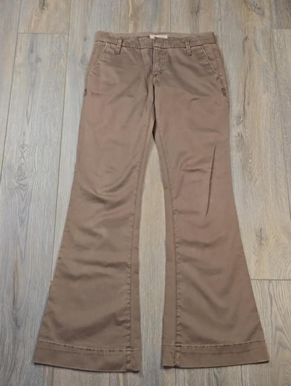 Sanctuary tan khaki bell bottom flare low rise pants size 27 retro Y2K low rise